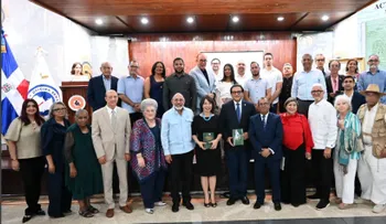 Senador Daniel Rivera respalda libro sobre Ercilia Pepín