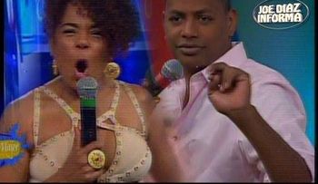 Robertico le reclama a Cheddy porque fue sin brasier a su programa 