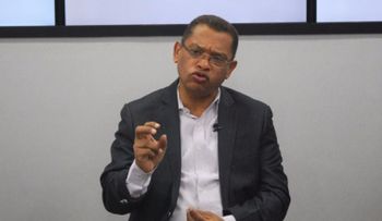 Politólogo Belarminio Ramírez, quien defendía a LF, dice ahora que no hay rival para Danilo en el 2020