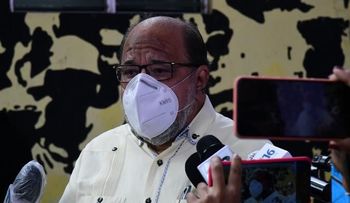 Otro que renuncia del PLD, Héctor Olivo, de la secretaría de comunicaciones