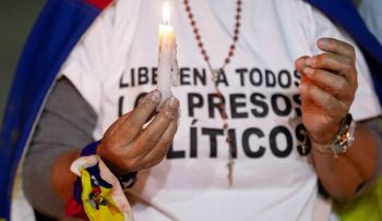ONG reporta excarcelación de 59 presos políticos en Venezuela tras diálogo con EE.UU.