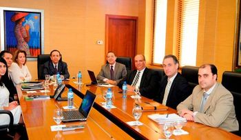 Valdez Albizu recibe a directivos Cámara Minera Petrolera 