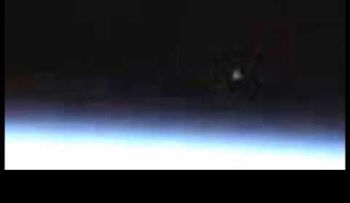La NASA corta un video en directo de la EEI durante la entrada de un objeto extraño en la atmósfera