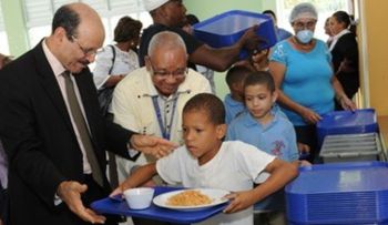 INABIE revela que paga RD$40 millones diario a suplidores de almuerzo escolar