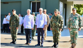 Defensa presenta avances de la verja inteligente a Abinader y Kast