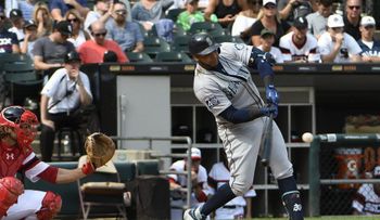 Nelson Cruz decide con jonrón victoria de los Marineros