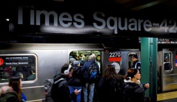 Neoyorquinos vivieron una pesadilla con la suspensión de varias líneas del metro