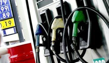 Congelan precios de los combustibles