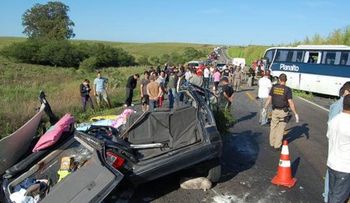 Mueren 15 en accidente de tránsito en Brasil