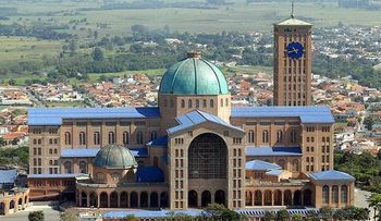 Detonan bomba en baño de santuario visitará el Papa