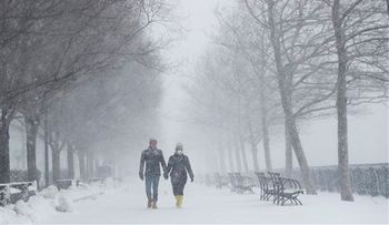 Fuerte tormenta invernal azota al noreste de EEUU 