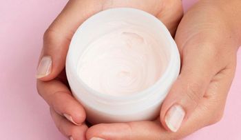 "Revelan el Secreto de la Eterna Juventud: Crema Antienvejecimiento con 2 Ingredientes de tu Cocina"
