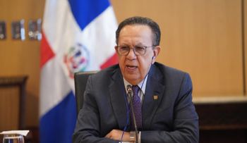 Valdez Albizu se reúne con delegación del Tony Blair Institute y representantes de la Vicepresidencia de la República