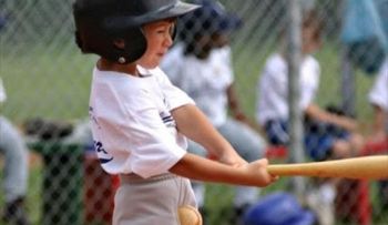 Video: Cosas curiosas en un partido de béisbol