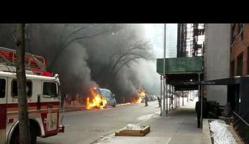 Incendio en varios vehículos en down town Manhattan provoca pánico  