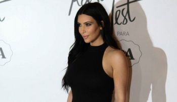 Kim Kardashian posó sin maquillaje