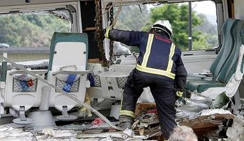 Ordenan maquinista de tren accidentado en España declare como imputado