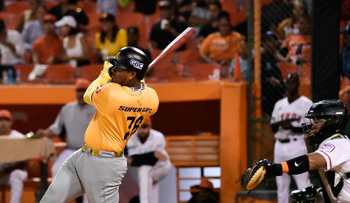 Águilas se imponen ante Toros con tres impulsadas de Clase y los Rodríguez