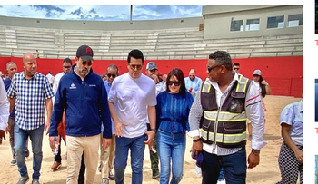 Collado supervisa la plaza seibana y anuncia entrega en diciembre