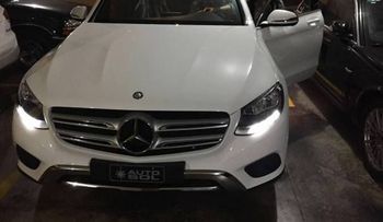 El regalo de Fernando Villalona a su esposa Fátima