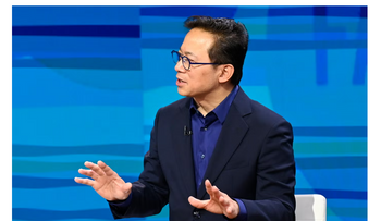 William Li aconseja dormir bien para cuidar la salud