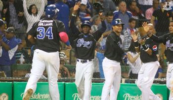 Los Tigres masacran Leones al derrotarlo 11 por 1