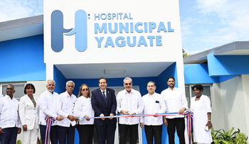 Abinader entrega hospital renovado y nueva emergencia en Yaguate