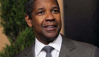 Denzel Washington ingresa a hospital para superar adicción al alcohol