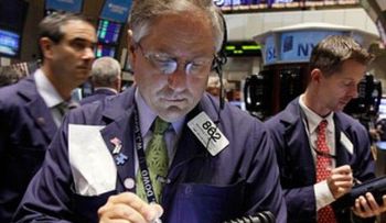 Wall Street cierra mixta; caen de nuevo precios del petróleo 