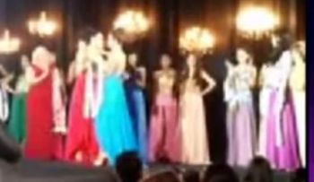 Finalista concurso belleza le arranca corona a ganadora (Video)