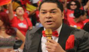 El  "Pachá es un radio que no se apaga", presentadoras molestas, porque no las deja hablar