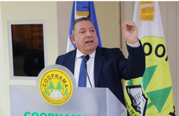 Coopnama expande su programa de becas con alianzas en América y Europa