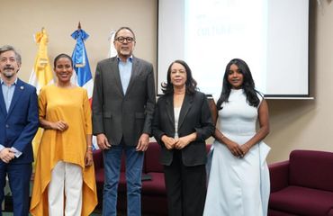 Cultura y UCSD realizan foro sobre juventud y pensamiento