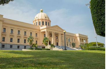 Abinader declara emergencia en cinco provincias y el DN