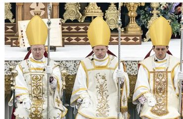Lefebvrianos ordenan obispos sin permiso del papa y provocan cisma