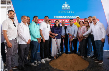 Deportes reconstruye multiusos en Hermanas Mirabal