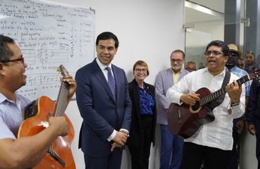 Autoridades supervisan funcionamiento de nueva Escuela de Bellas Artes en SDE