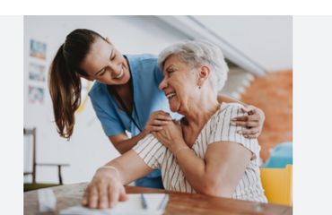 Expertos resaltan el cuidado integral en la vejez