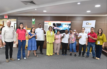 JCE entrega cédula a personas con discapacidad