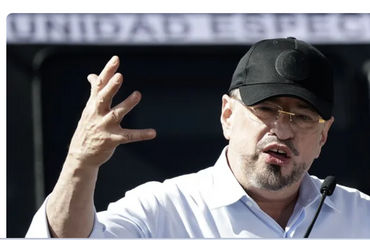 Rodrigo Chaves irrumpe en la campaña en Costa Rica