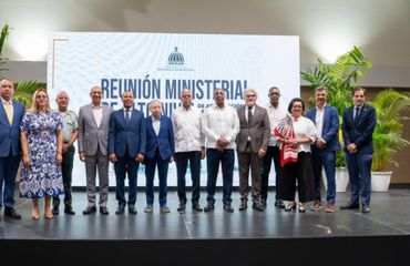RD fortalece la seguridad vial con reunión liderada por Intrant