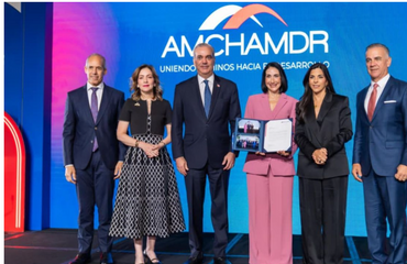 Raquel Arbaje destaca alianzas para el desarrollo en AMCHAMDR