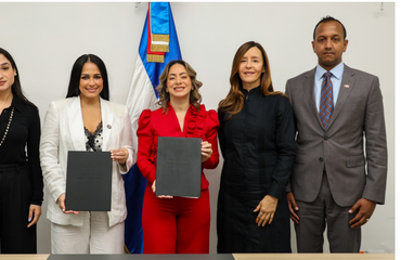 INDEX impulsa capacitación de dominicanas en España