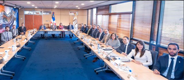 FMI destaca fortaleza económica de RD y prevé crecimiento de 4 % en 2026