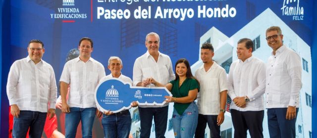 Abinader entrega 46 viviendas y suma más de 13,000 en cinco años