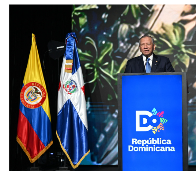 Leonardo Aguilera resalta liderazgo de Abinader y Collado en impulso del turismo