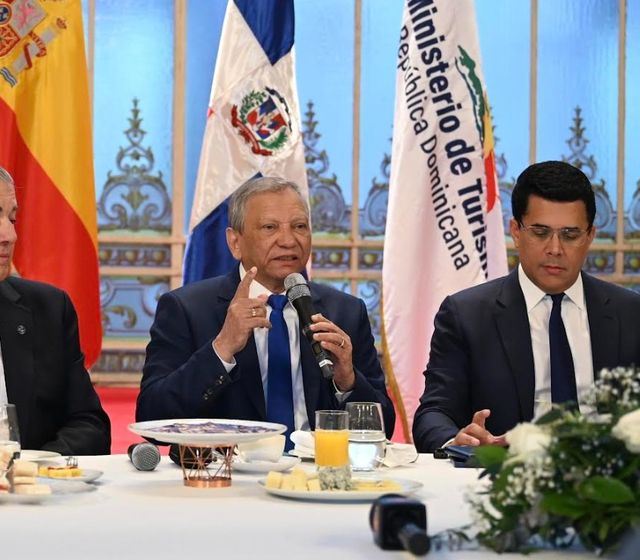 Banreservas lidera en FITUR 2026 con acuerdos de inversión superiores a US$6,500 millone