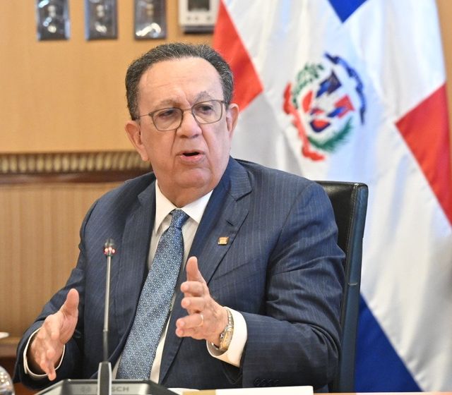 Valdez Albizu y misión FMI concluyen evaluación económica del país