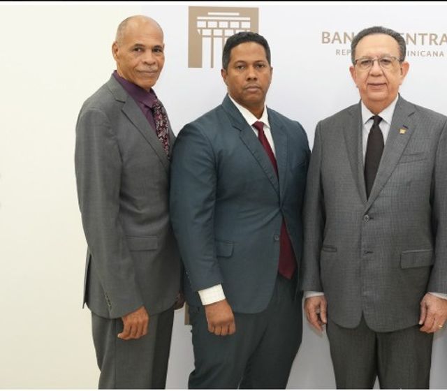 BCRD premia Concurso de Arte y Literatura 2025