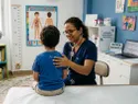 El cuidado pediátrico garantiza el desarrollo pleno y la salud de la población infantil